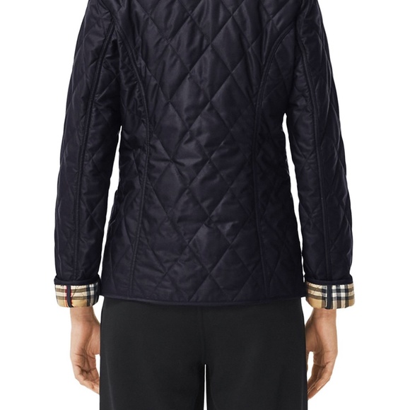 COPY - Burberry Fernleigh Quilted Logo Jacket - Picture 2 of 3